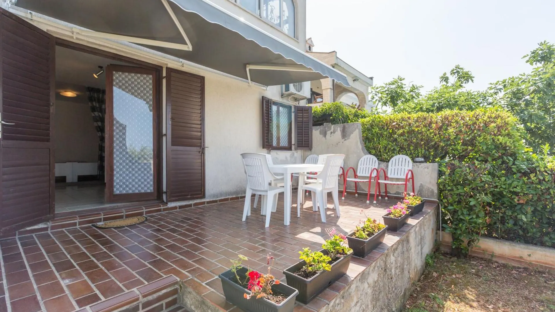 Sandy Bay Apartments With Pool Pjescana Uvala